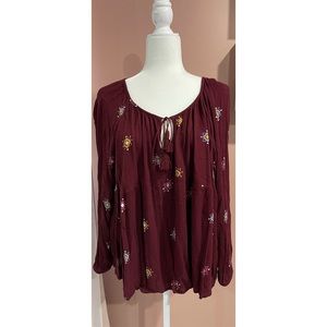 Old Navy Dark Red/Burgundy Blouse with Multicolor Diamonds and Tie Front Accent